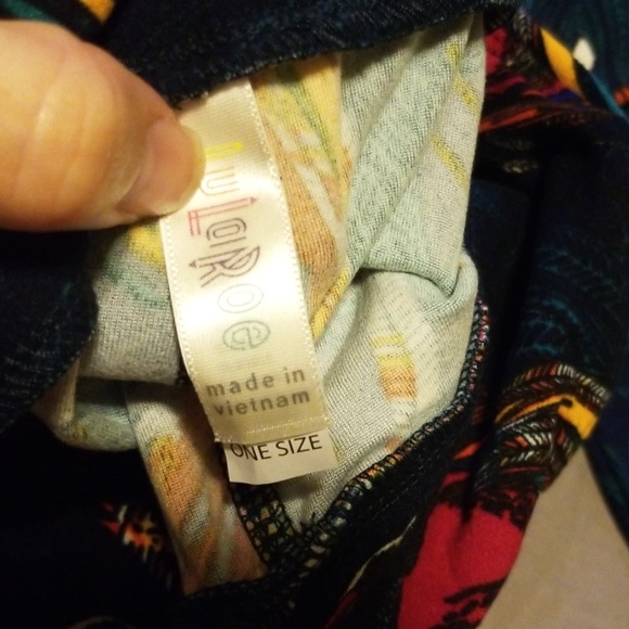 New LuLaRoe bird leggings OS - Picture 3 of 3